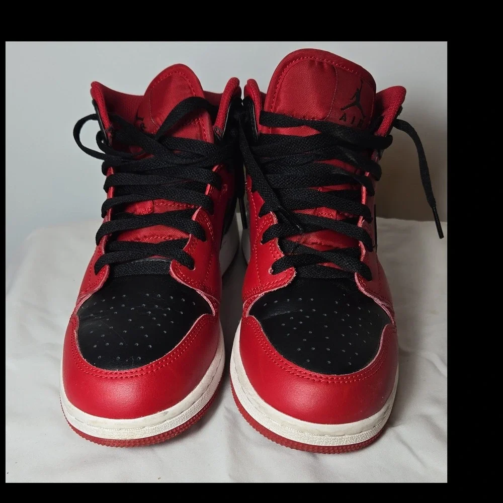 Nike Air Jordan 1 Mid 